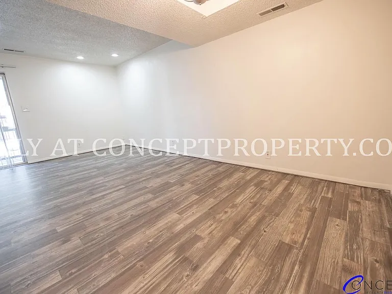 Foothill Terrace — Photo 226