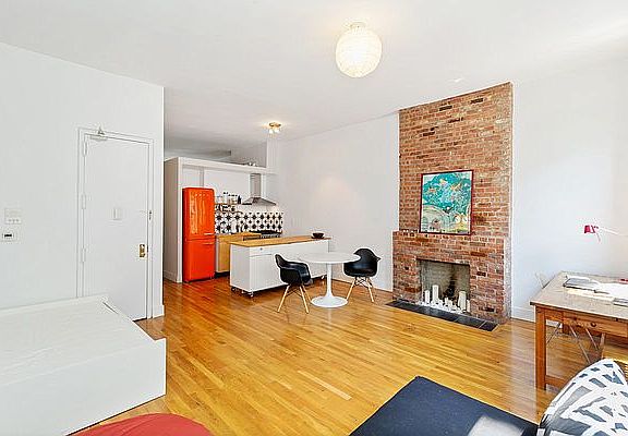 4th image of 172 E 111th St APT 2