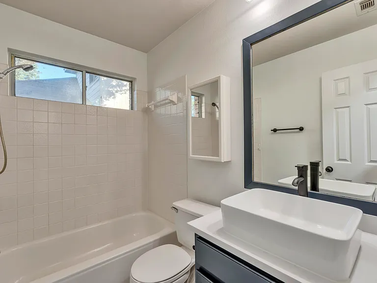 3438 Flowstone Ln — Photo 8