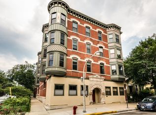 3057 N Seminary Ave #1, Chicago, IL 60657