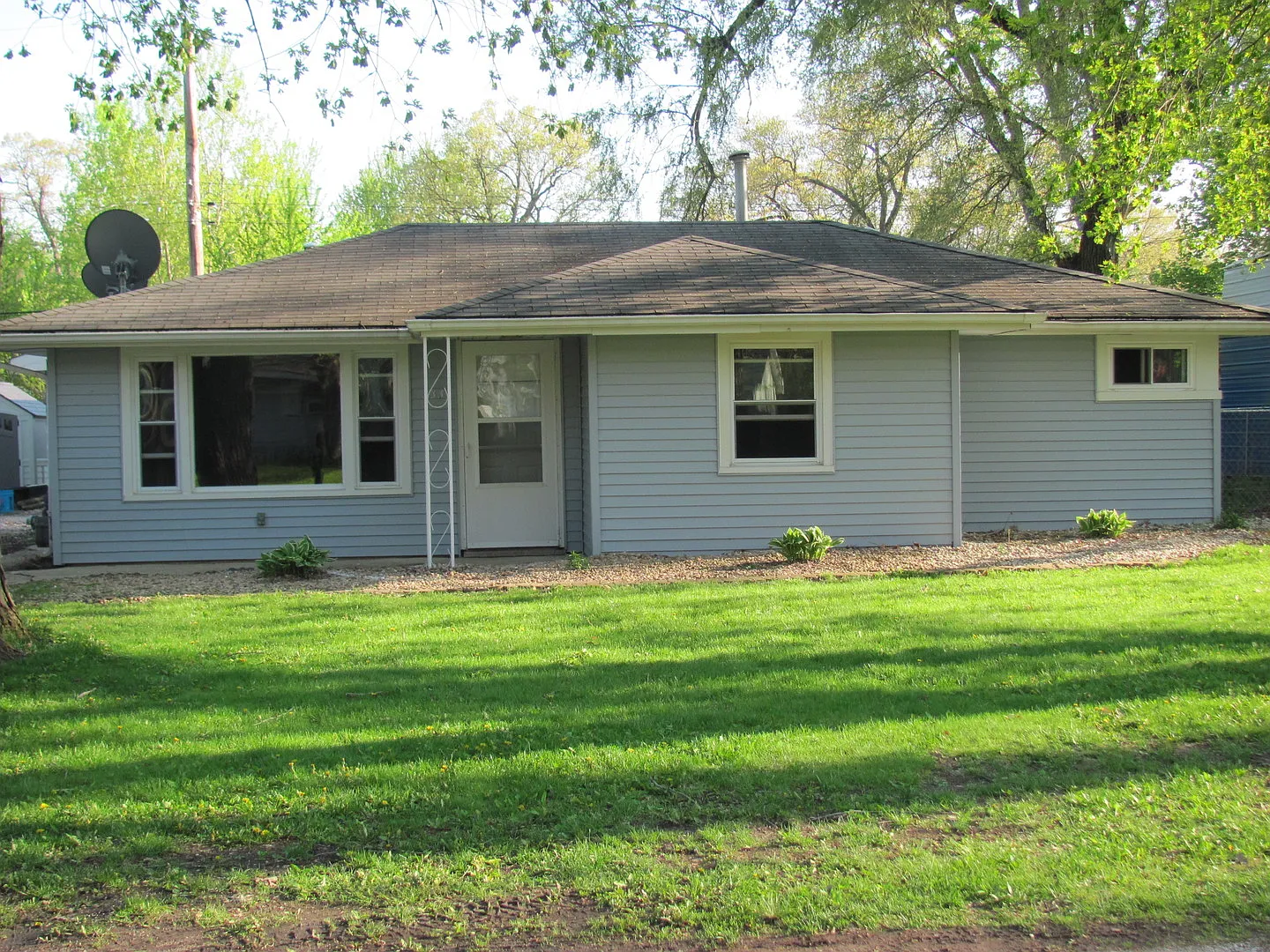 333 Sumac St photo 1