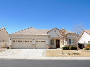 10326 Damask Rose St, Apple Valley, CA 92308