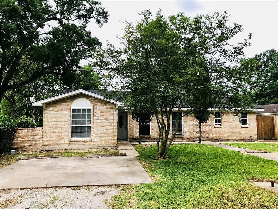 1st image of 7506 Glen Manor Dr