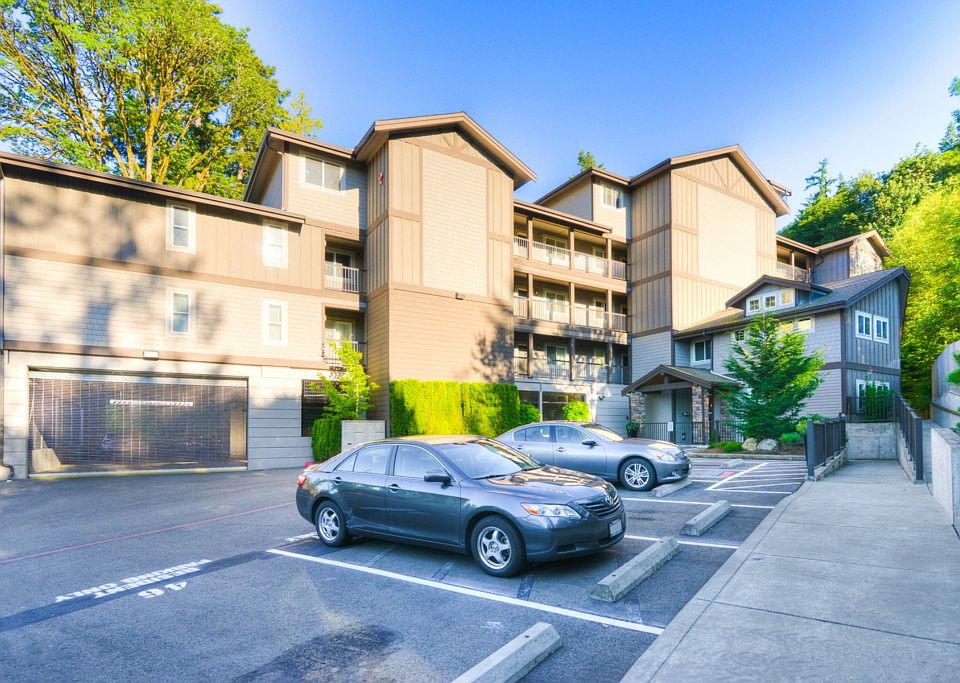1st image of 18609 SE Newport Way APT 408