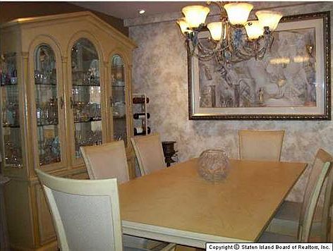 4th image of 171 Russek Dr