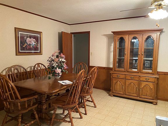 4th image of 733 Brookwood Dr