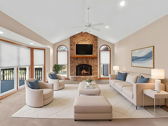 4th image of 1007 Hollingswood Ct