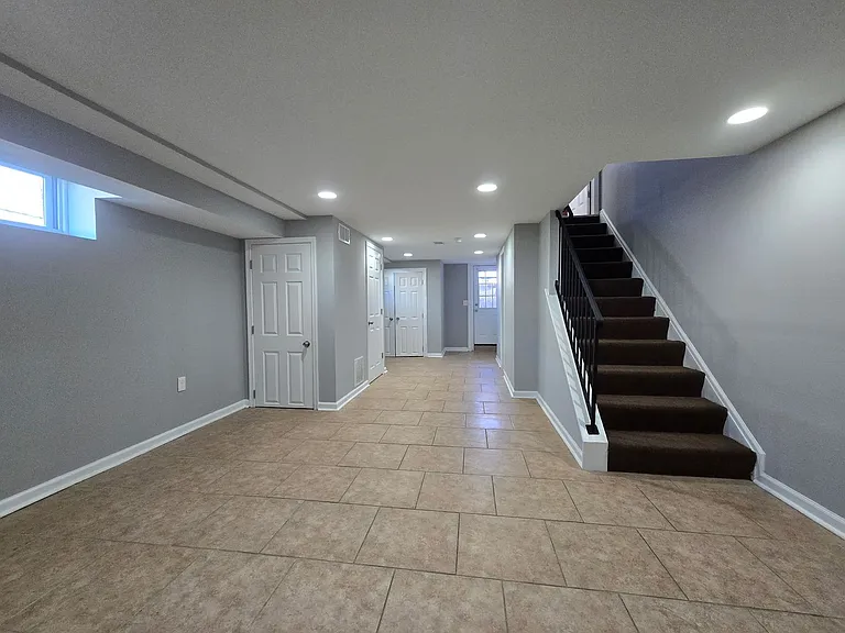 901 Elton Ave — Photo 11