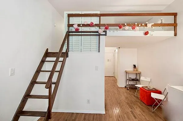Rented by Compass | media 2