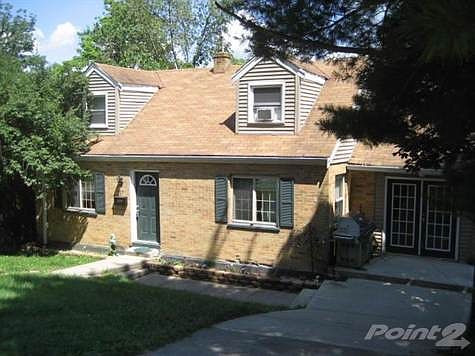 Welcome to 27 Laycock- Cute house! 3/4 bedroom. Close to shopping, schools and interstate.