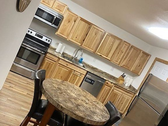 3rd image of 9501 Ponderosa Dr #B