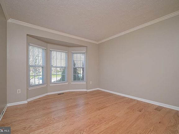 5th image of 4527 Kingscup Ct
