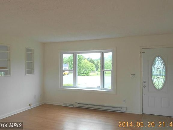3rd image of 6729 Forbes Pl W