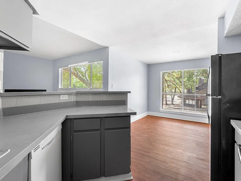 7200 T C Jester Blvd #1004 — Photo 11