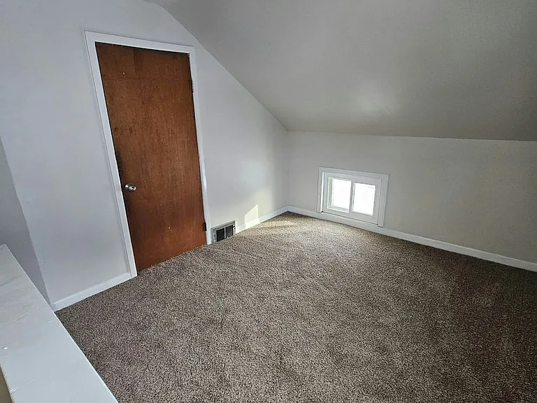 HALLWAY UP STAIRS