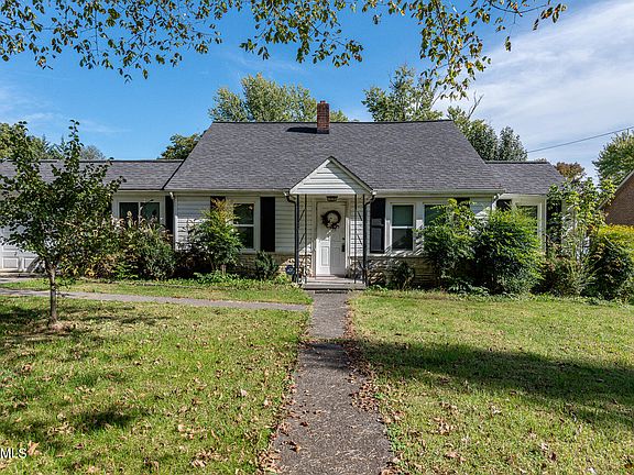 4th image of 2228 Montvale Rd