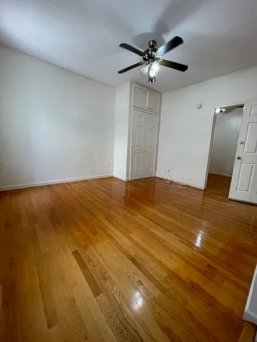 4512 11th Ave #2R Photo 1