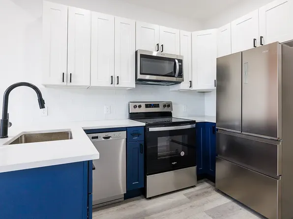 324 Bowery image 1 of 7