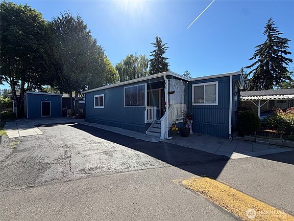 2nd image of 415 lakeview #F6