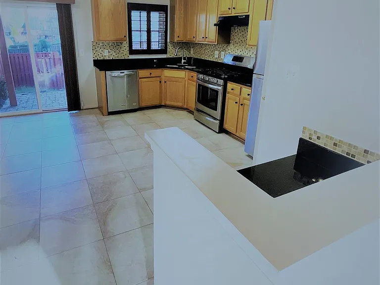 42793 Pilgrim Sq — Photo 8
