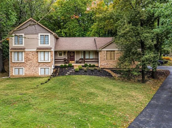 428 Sundowner Ridge Ct, Ballwin, MO 63011