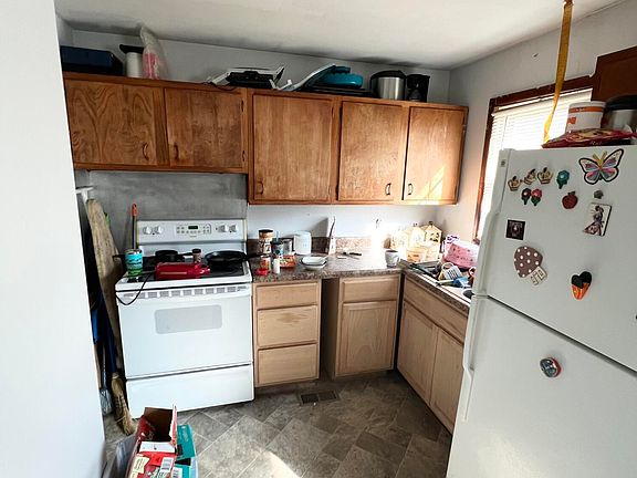 5th image of 3028 Prentice Ave