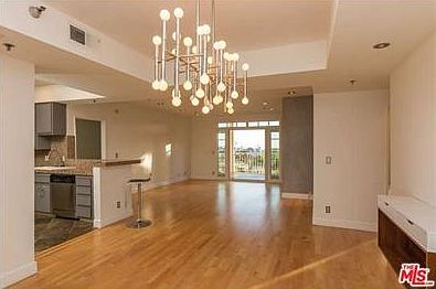 3rd image of 2222 N Beachwood Dr APT 214
