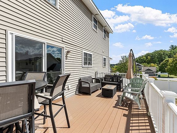 3rd image of 103 Brierwood Dr