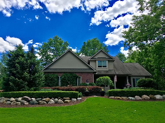 Front with before new roof