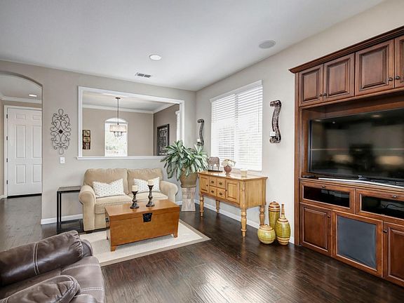 5th image of 5001 Falabella Way