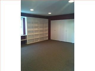 3rd image of 975 Millie Ave