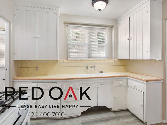 3rd image of 3947 Lowell Ave #3947