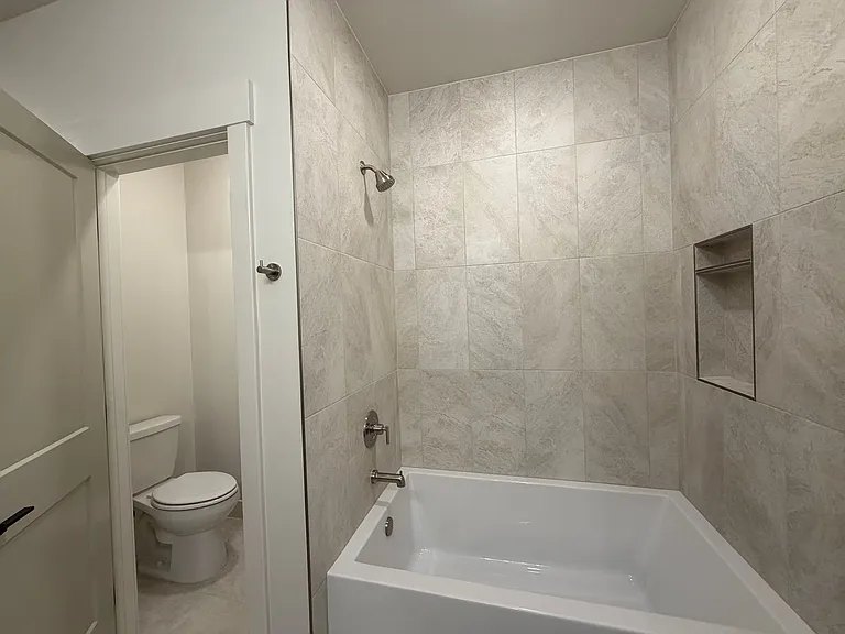 602 E Hemsworth Ln — Photo 21
