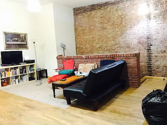 Rented by null | media 37