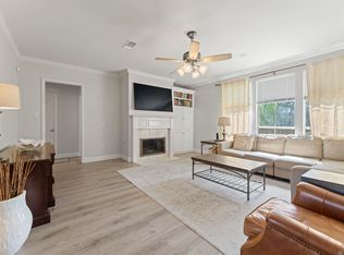 3978 Meadow Ridge Dr, Baton Rouge, LA 70817