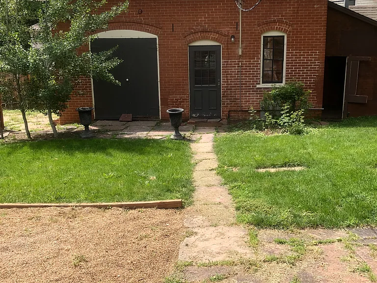 430 Mapleton Ave — Photo 30