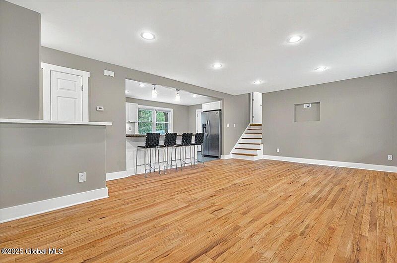 5th image of 56 Coachman Drive