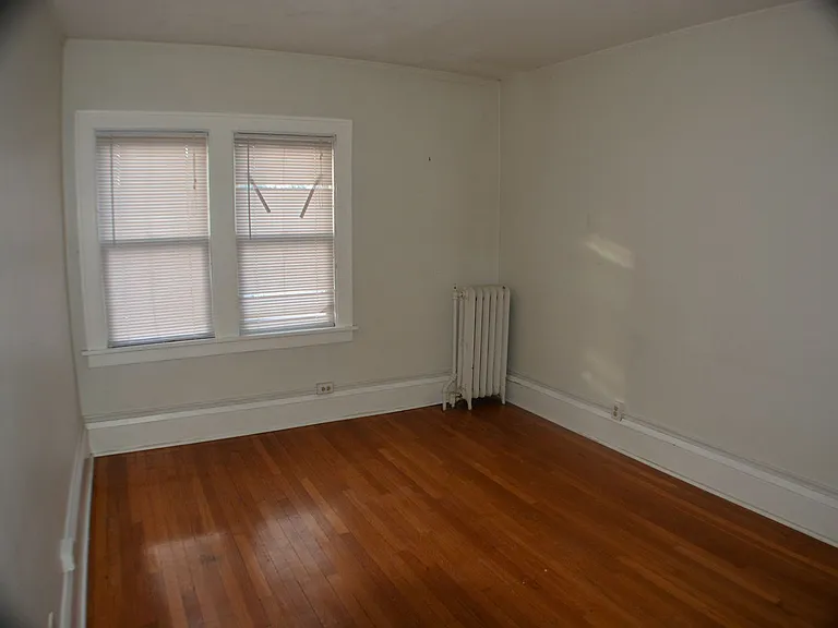 2816 Xerxes Ave S — Photo 5