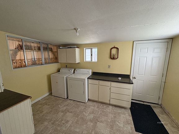 5th image of 1019 Linda Ln