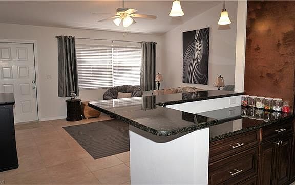 4th image of 3023 SW 10th Pl