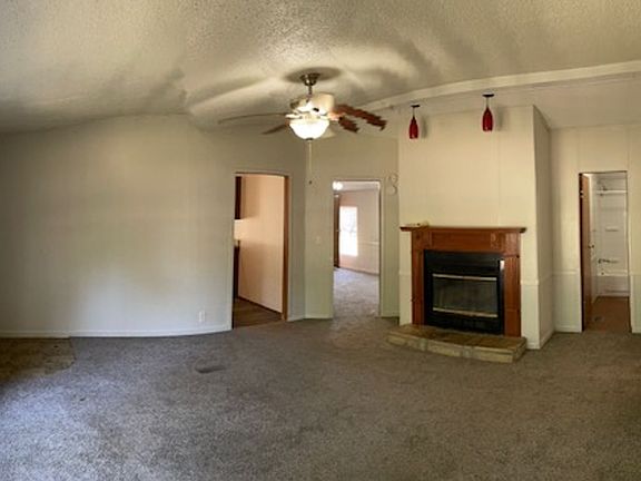5th image of 4736 S Vine Ave