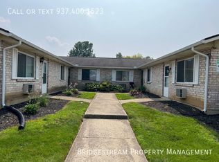 4566 Waynedale Cir, Huber Heights, OH 45424