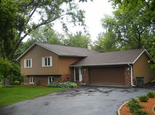 6830 Millbrook Dr, Rockford, IL