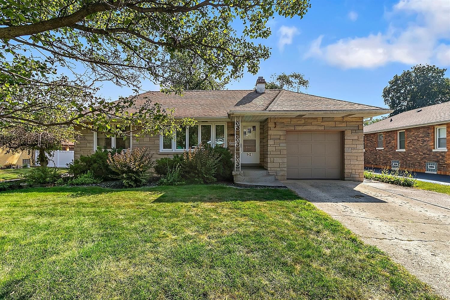 8421 Greenwood Ave, Munster, IN 46321 Zillow