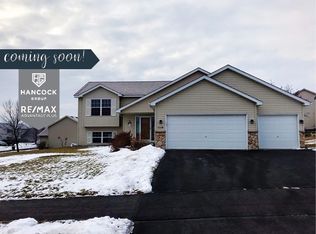 1114 Hidden Creek Blvd, Mayer, MN 55360