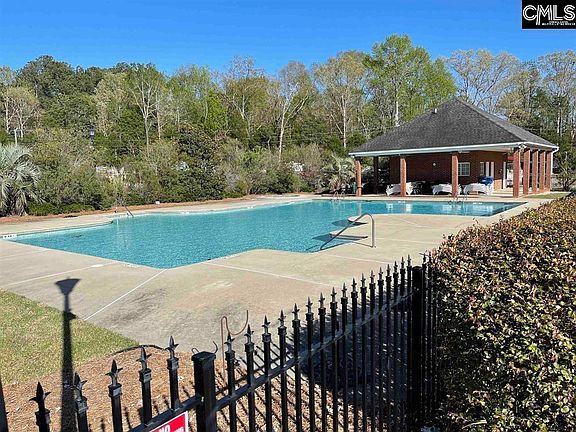 2nd image of 237 Bent Oak Dr