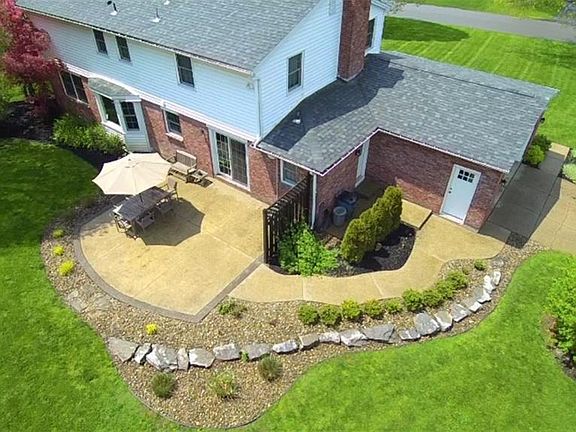 4th image of 6045 Fairlane Dr
