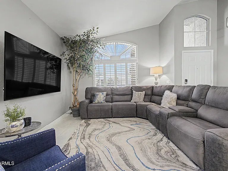 9026 W Escuda Dr — Photo 5