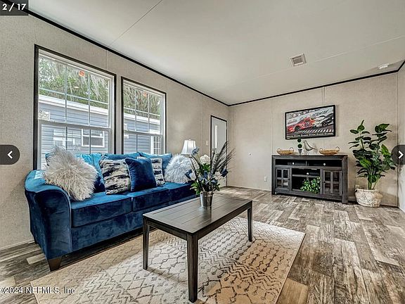 3rd image of 10515 W DEEP CREEK Boulevard