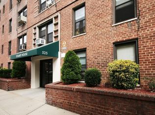 525 W 235th St, Bronx, NY 10463